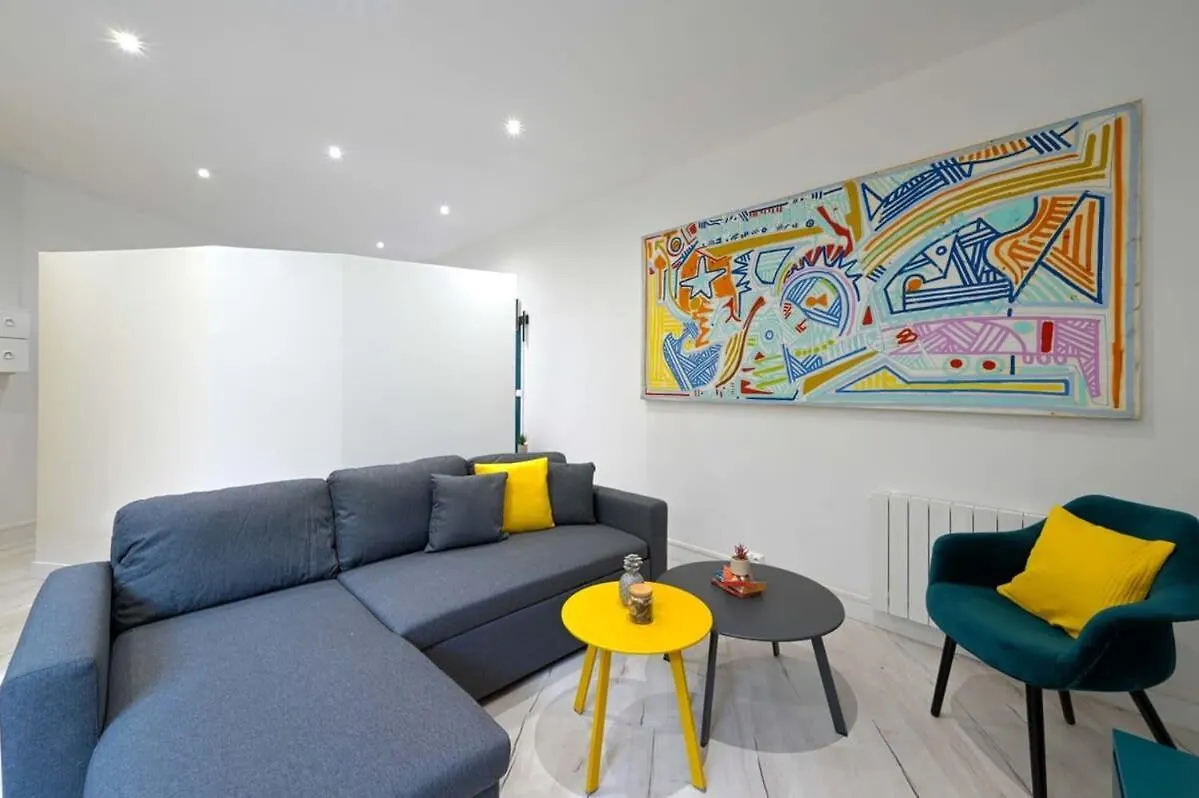 Appartamento Agreable 2 Piece Au Coeur De 17 Arrondissement Parigi