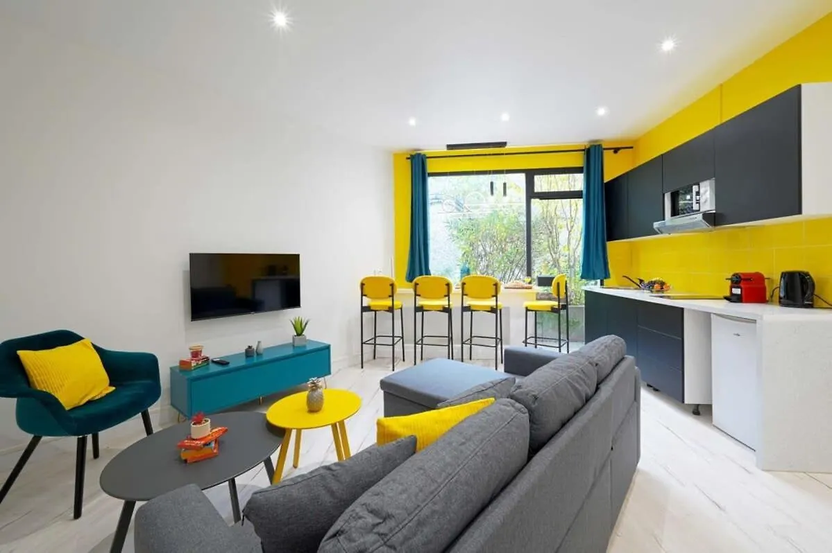 Appartamento Agreable 2 Piece Au Coeur De 17 Arrondissement Parigi