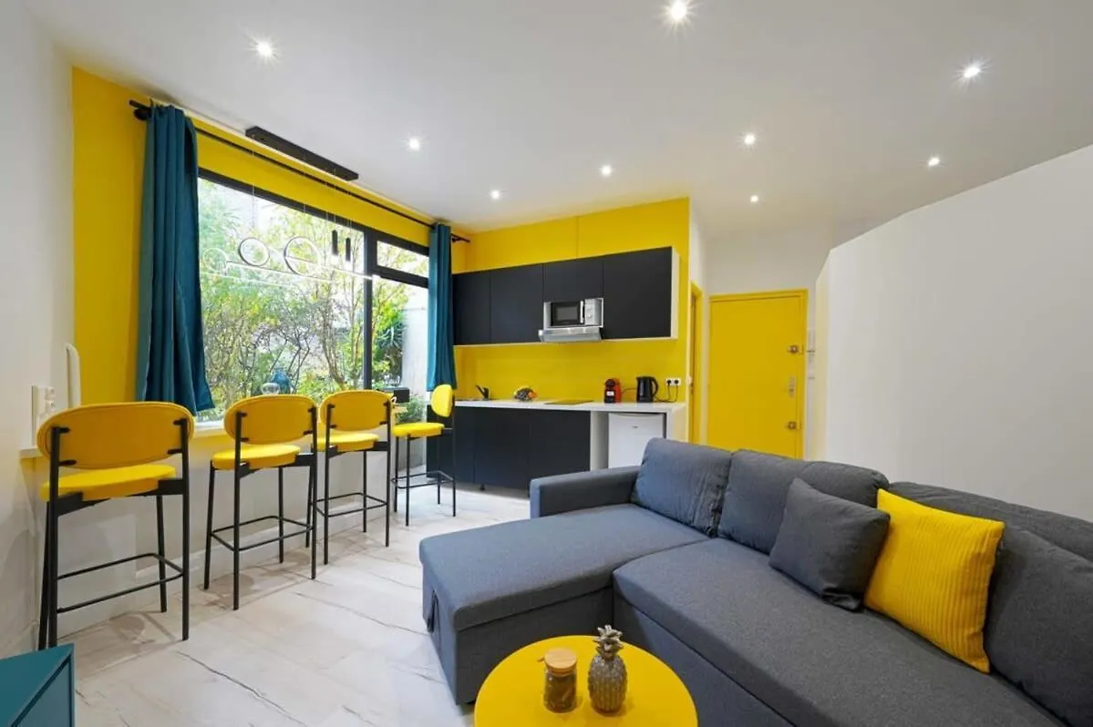 Appartamento Agreable 2 Piece Au Coeur De 17 Arrondissement Parigi